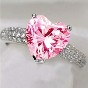 🩷 925 Sterling Silver Pink Heart Sapphire Ring